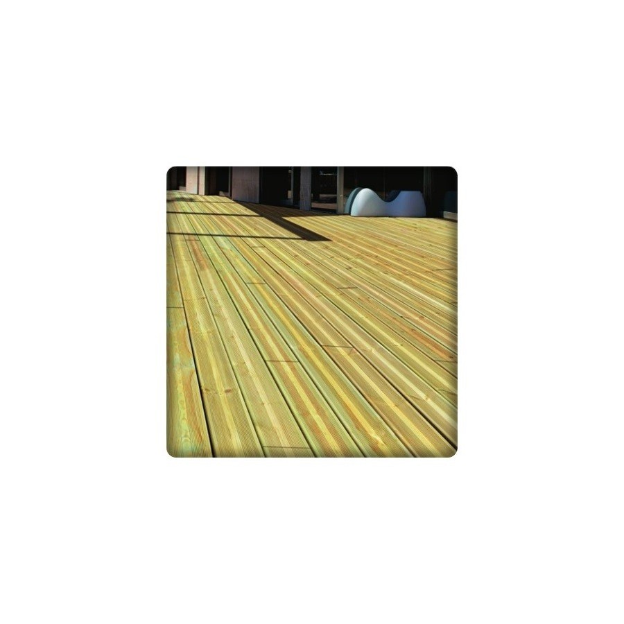 Terrasse en bois résineux